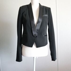 NWOT Victoria’s Secret Black  Satin Trim Cropped Blazer 6